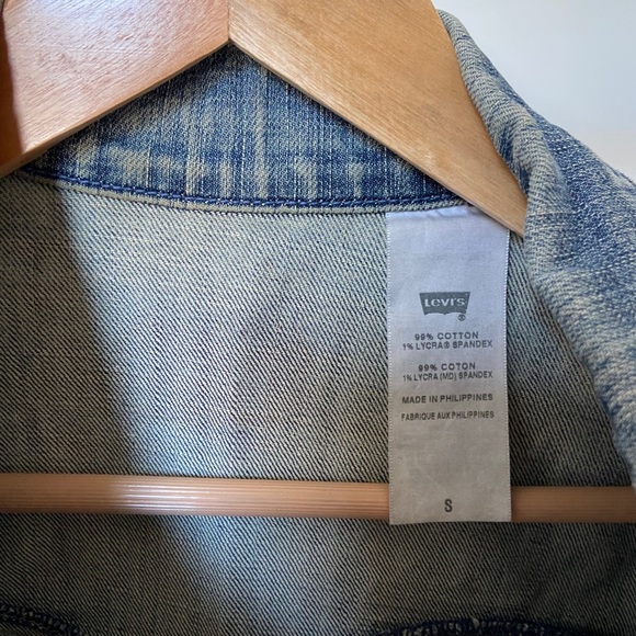 Levis denim jacket - Picture 2 of 6